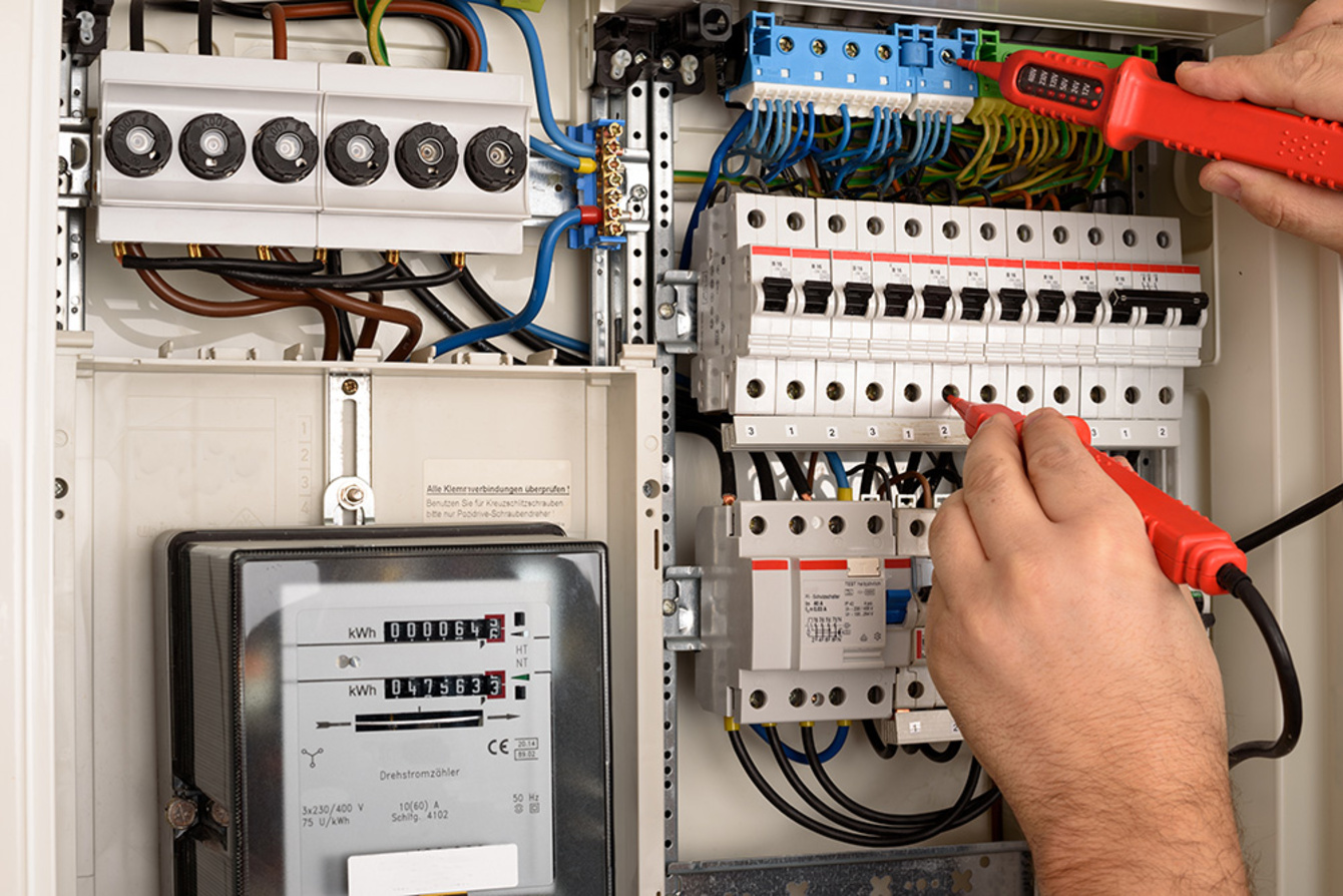 E-Check bei SES Schleusinger Elektro-Service GmbH in Schleusingen