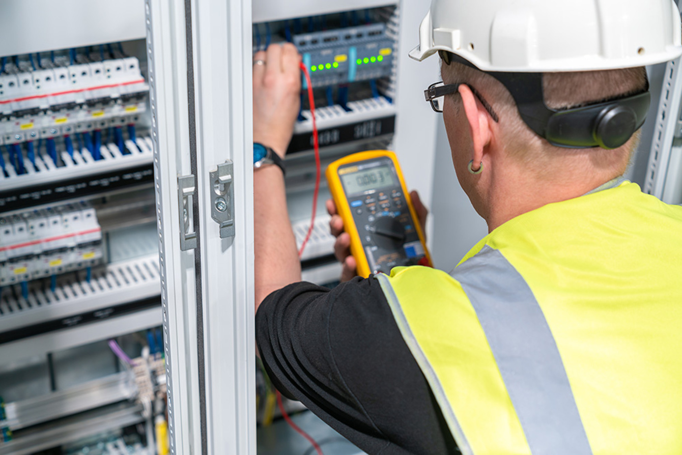 Elektroanlagen-Kontrolle bei SES Schleusinger Elektro-Service GmbH in Schleusingen