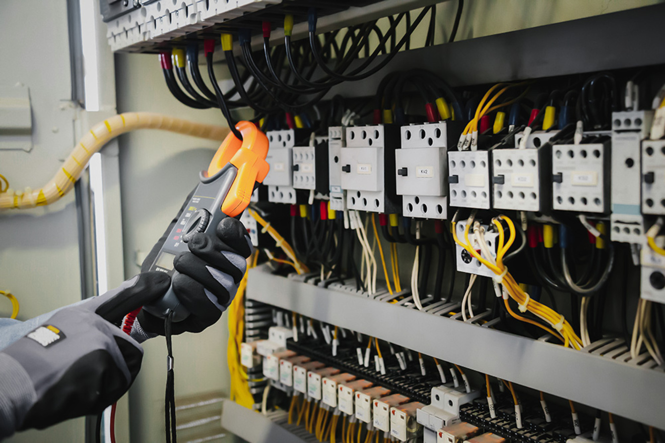 DGUV Vorschrift 3-Check bei SES Schleusinger Elektro-Service GmbH in Schleusingen