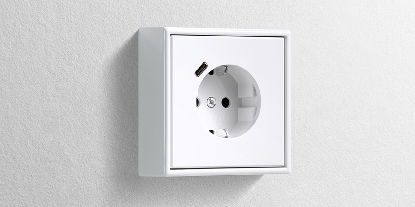 Erweiterter Anschlussraum für die Nachrüstung bei SES Schleusinger Elektro-Service GmbH in Schleusingen