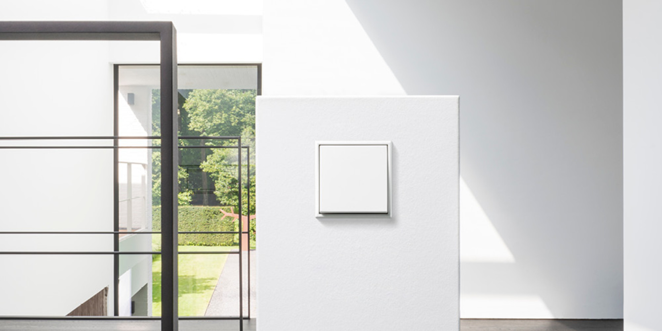 JUNG Schalterprogramme bei SES Schleusinger Elektro-Service GmbH in Schleusingen